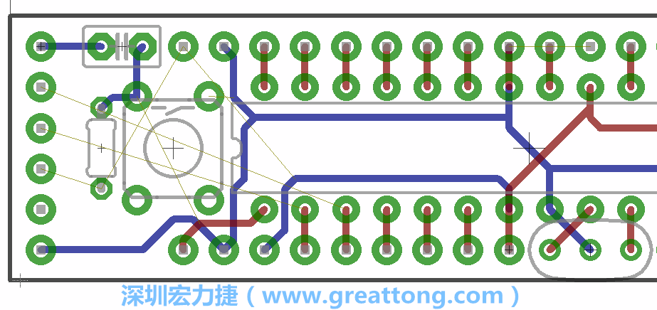 4.1. 把剩下的元件移動到電路板工作區(qū)上。