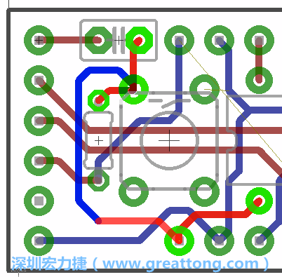 為了要創(chuàng)造一個電路通道，首先要先點擊重置開關的連結點進行布線，在電路板的背面繪制線路直到其它線路前的乾淨區(qū)域。