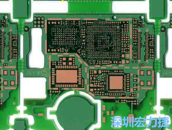 在產(chǎn)品極度要求小型化設(shè)計時，可利用HDI板材壓縮主板面積，同時具減輕重量優(yōu)點(diǎn)。